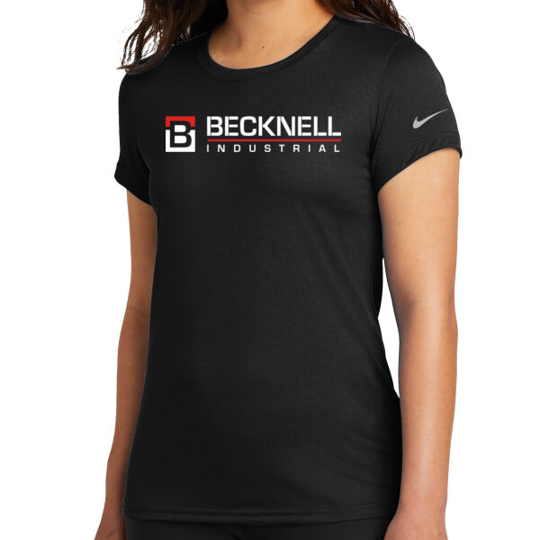   - Women's Swoosh Sleeve rLegend Tee Thumbnail